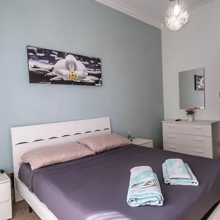 Apartment Artstay Ac Near Metro, Fiumicino Airport *