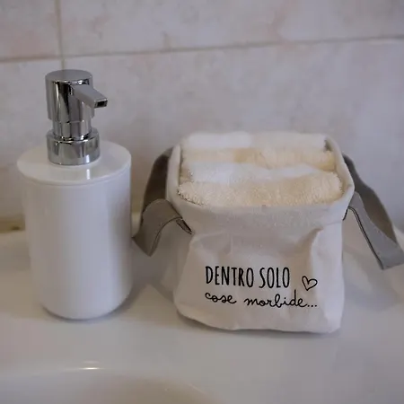 Apartment Artstay Ac Near Metro, Fiumicino Airport *