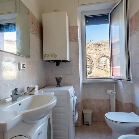 Artstay Ac Near Metro, Fiumicino Airport Apartment