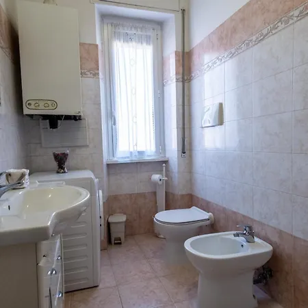 Apartment Artstay Ac Near Metro, Fiumicino Airport