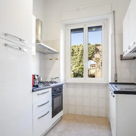 Apartment Artstay Ac Near Metro, Fiumicino Airport *
