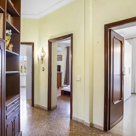 Apartment Artstay Ac Near Metro, Fiumicino Airport