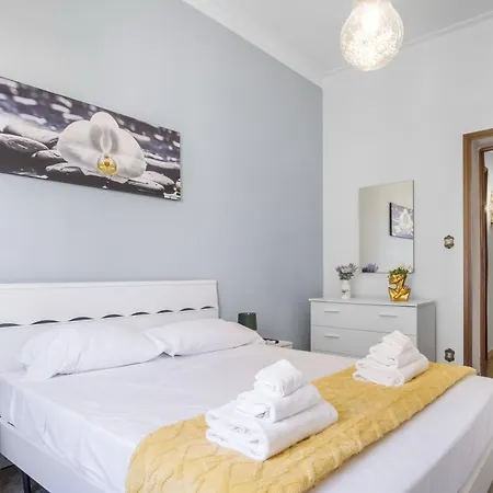 Artstay Ac Near Metro, Fiumicino Airport Apartment Rome